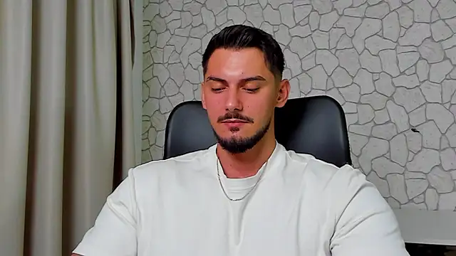 Snapshot of ClintMasters chatting on September 2025 04:45:01 AM ClintMasters online show from September 2025 04:45:01 AM