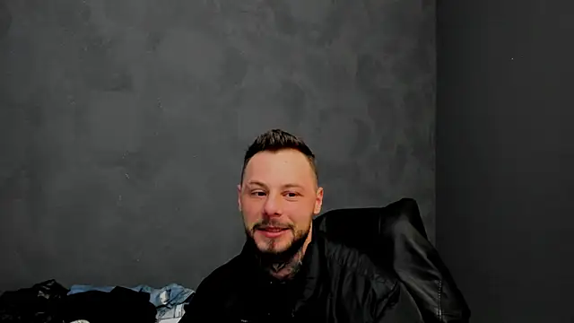 Snapshot of BrianHunts chatting on February 2025 06:53:02 AM BrianHunts online show from February 2025 06:53:02 AM