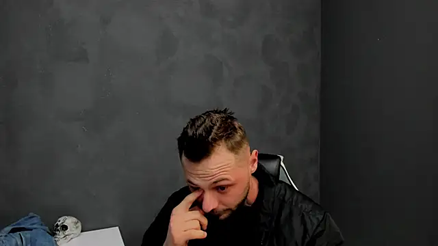 Snapshot of BrianHunts chatting on February 2025 05:48:01 AM BrianHunts online show from February 2025 05:48:01 AM