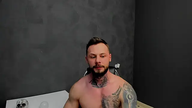 Snapshot of BrianHunts chatting on February 2025 06:30:02 AM BrianHunts online show from February 2025 06:30:02 AM