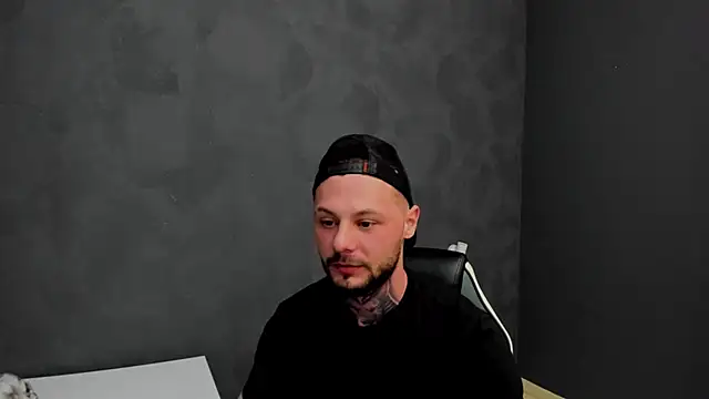Snapshot of BrianHunts chatting on March 2025 05:25:01 AM BrianHunts online show from March 2025 05:25:01 AM