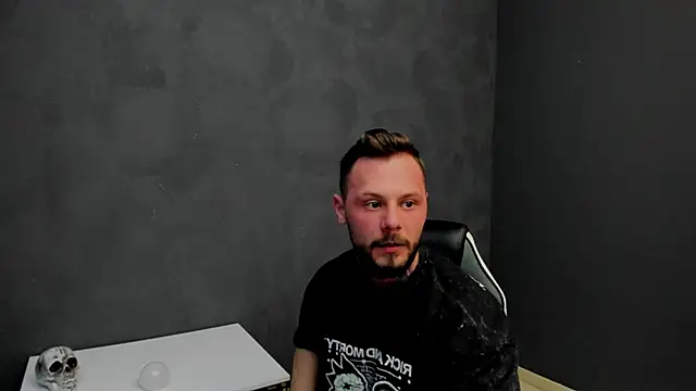 Snapshot of BrianHunts chatting on February 2025 06:17:02 AM BrianHunts online show from February 2025 06:17:02 AM
