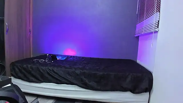 Funny room online show from April 2026 11:22:01 PM