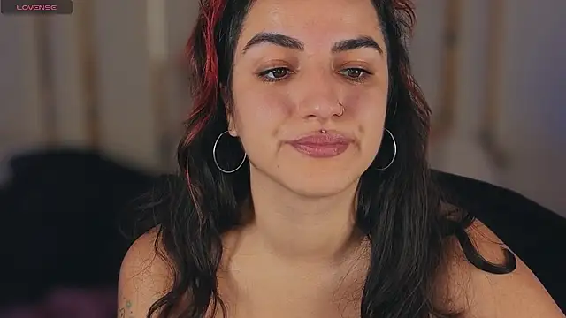 Daphne Moss online show from November 2025 01:54:02 PM