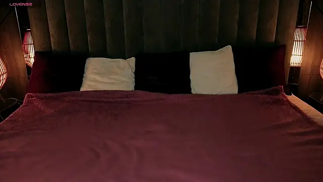 Daphne Moss online show from May 2026 12:53:02 PM