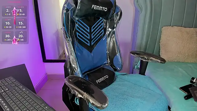 Chris boy  online show from March 2026 07:49:02 AM