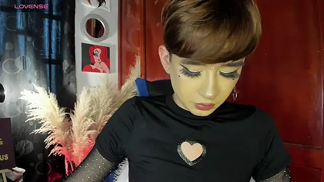 Chris boy  online show from October 2025 10:07:02 PM