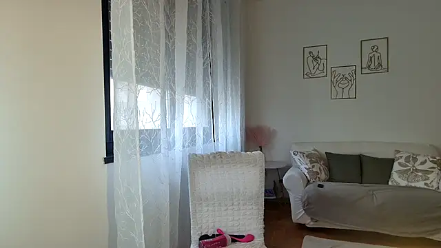 Daleliana online show from February 2026 10:03:01 AM