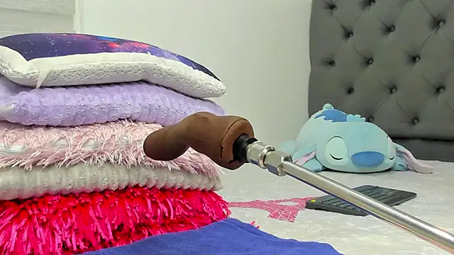 Elizabeth 18  online show from February 2026 03:09:02 AM