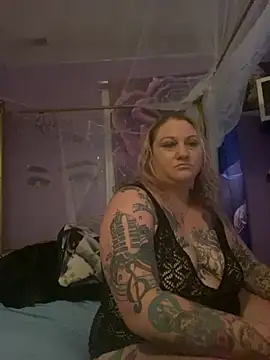 Snapshot of SexyZannaRose chatting on September 2025 10:10:02 PM SexyZannaRose online show from September 2025 10:10:02 PM