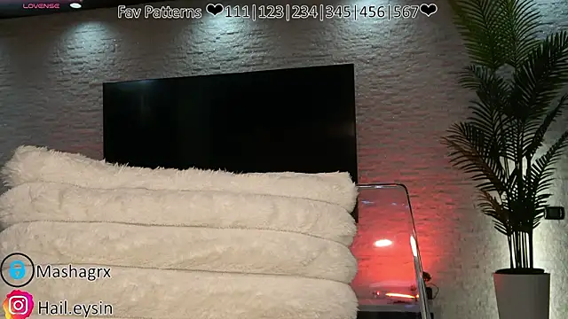 Mashagrx0 online show from March 2026 09:06:01 PM