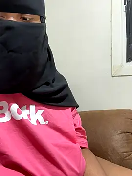 Snapshot of Submissive_Arab chatting on October 2025 05:24:01 PM Submissive Arab online show from October 2025 05:24:01 PM