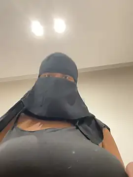 Snapshot of Submissive_Arab chatting on June 2026 01:03:01 AM Submissive Arab online show from June 2026 01:03:01 AM