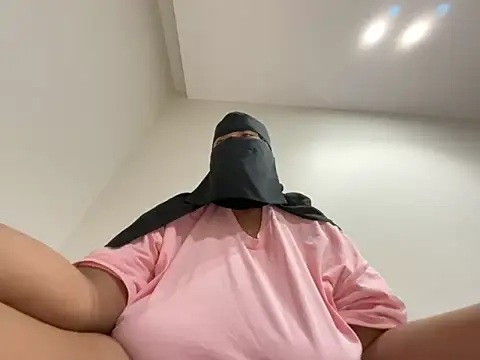 Submissive Arab online show from March 2026 11:05:01 PM