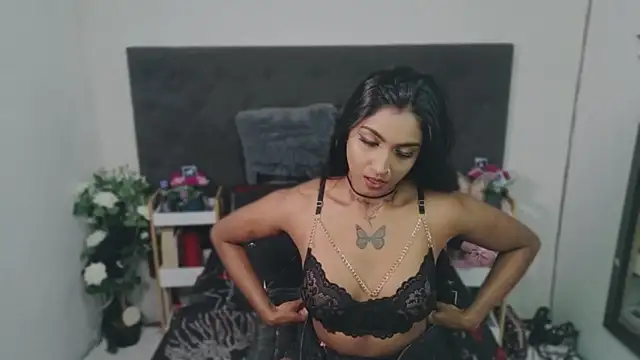 Delilah Blazee online show from June 2026 07:41:02 PM