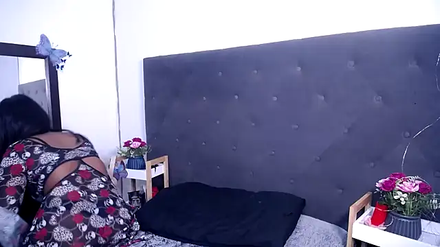 Delilah Blazee online show from February 2026 05:35:01 PM