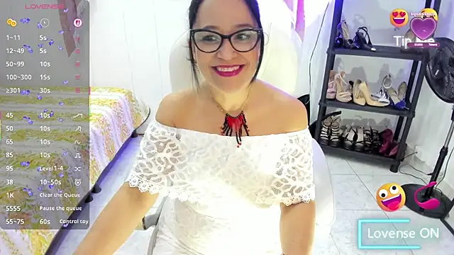 Chanel Doll  online show from October 2025 10:02:02 AM