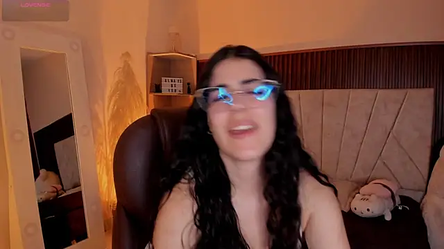  Niah  online show from April 2026 09:10:02 PM