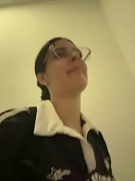  Niah  online show from January 2026 08:35:01 PM