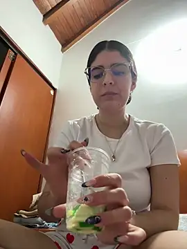  Niah  online show from February 2026 02:08:02 AM