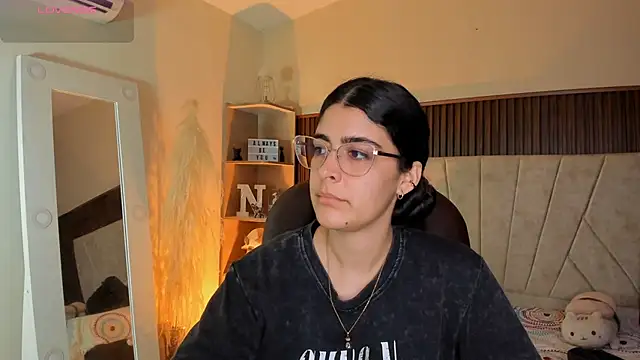  Niah  online show from January 2026 08:46:01 PM