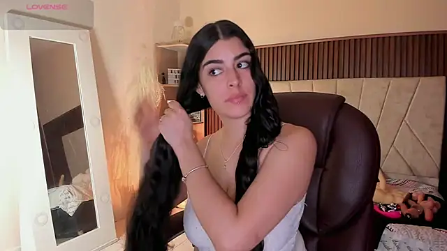  Niah  online show from October 2025 08:43:02 PM