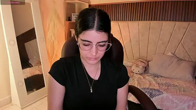  Niah  online show from December 2025 07:57:02 PM