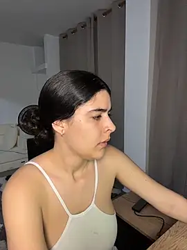  Niah  online show from April 2026 12:50:01 AM