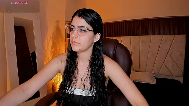  Niah  online show from February 2026 08:41:01 PM