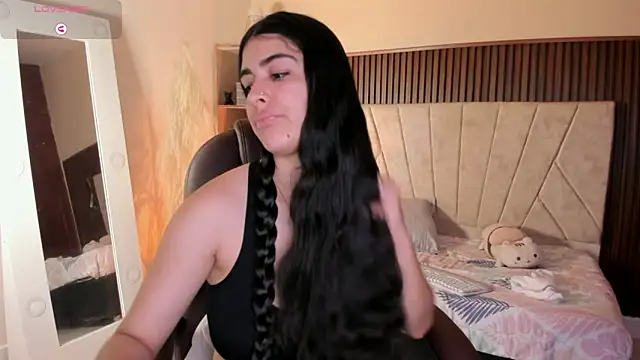  Niah  online show from November 2025 08:20:01 PM