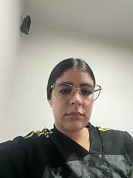  Niah  online show from February 2026 02:34:01 AM