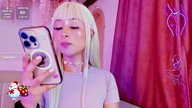 Mia-Bloom online show from December 2025 03:44:02 AM