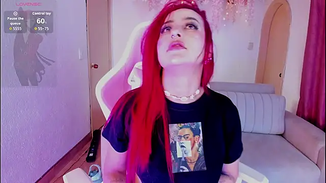 Snapshot of Mia-Bloom chatting on October 2025 02:56:01 AM Mia-Bloom online show from October 2025 02:56:01 AM