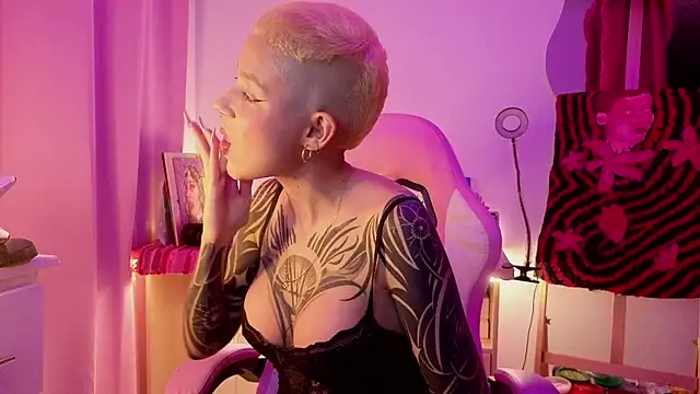 goddess vee  online show from April 2026 04:52:01 AM