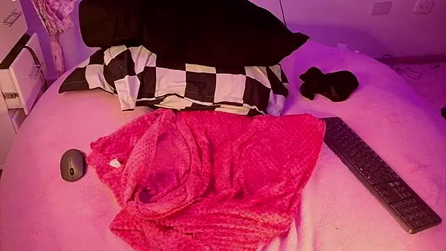 goddess vee  online show from February 2026 02:22:01 AM