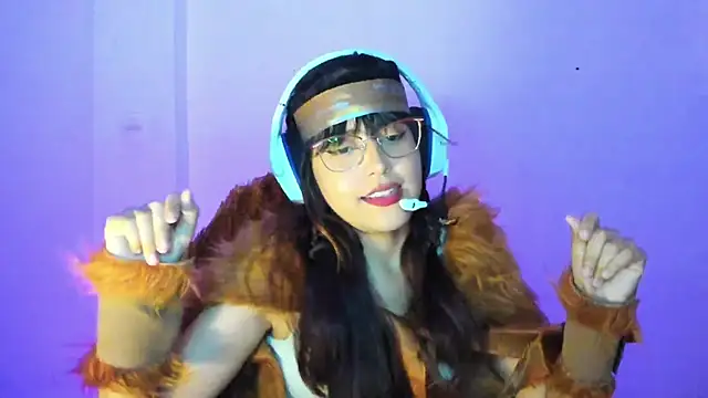 Little Lisy online show from December 2025 05:08:02 AM