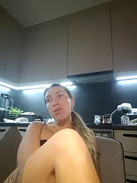 vladmargin online show from October 2025 04:30:02 PM