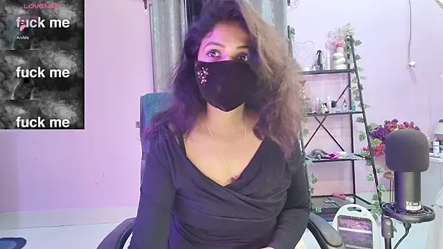 Naughty nightz online show from November 2025 02:15:01 AM