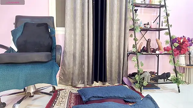 Naughty nightz online show from October 2025 04:41:02 PM