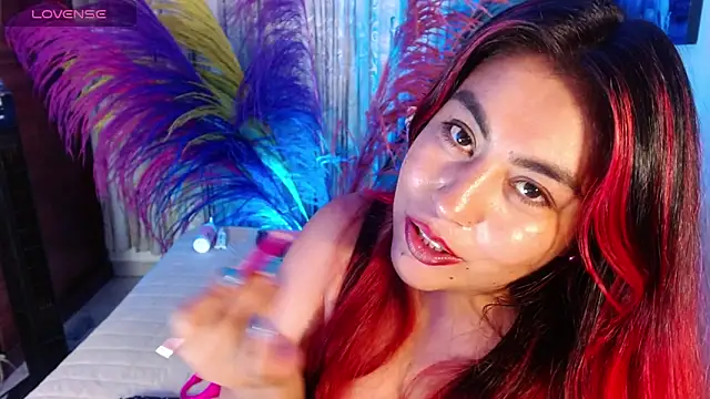 gatuwildhott online show from April 2026 09:30:02 PM