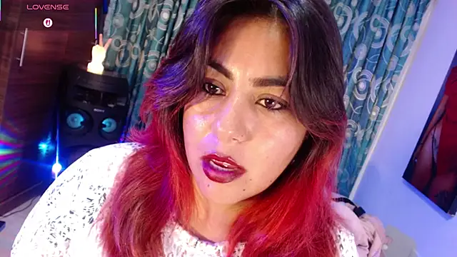 Snapshot of gatuwildhott chatting on January 2026 07:29:02 PM gatuwildhott online show from January 2026 07:29:02 PM