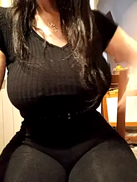 Snapshot of eva750 chatting on March 2025 05:17:02 PM eva750 online show from March 2025 05:17:02 PM