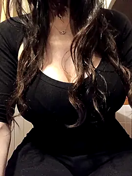 Snapshot of eva750 chatting on December 2025 04:22:01 PM eva750 online show from December 2025 04:22:01 PM