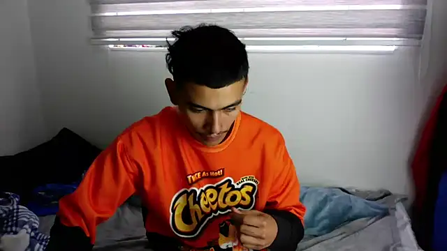 sorry-mom69 online show from April 2026 02:43:01 PM