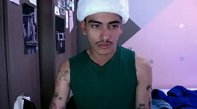Snapshot of sorry-mom69 chatting on December 2024 06:35:02 PM sorry-mom69 online show from December 2024 06:35:02 PM