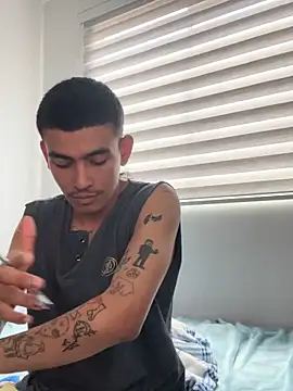 sorry-mom69 online show from November 2025 05:52:02 PM