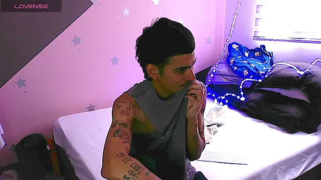 Snapshot of sorry-mom69 chatting on December 2024 06:02:02 PM sorry-mom69 online show from December 2024 06:02:02 PM
