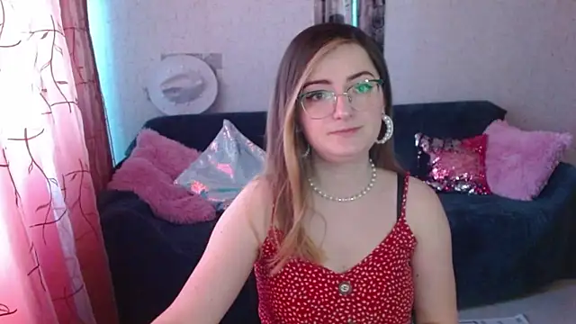 Snapshot of Arielsssplash chatting on June 2026 05:40:02 AM Arielsssplash online show from June 2026 05:40:02 AM