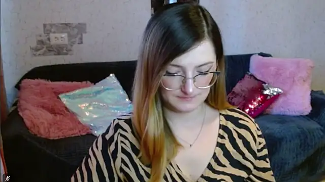 Snapshot of Arielsssplash chatting on November 2025 07:53:01 AM Arielsssplash online show from November 2025 07:53:01 AM