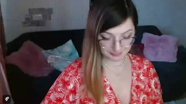 Snapshot of Arielsssplash chatting on December 2025 08:02:02 AM Arielsssplash online show from December 2025 08:02:02 AM